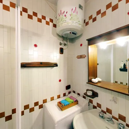 Appartamento Centro - Casa Con 6 Posti Letto E Self Check-in Vicino Al Palaghiaccio *