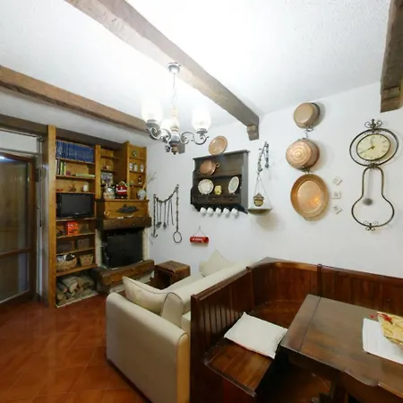 Centro - Casa Con 6 Posti Letto E Self Check-in Vicino Al Palaghiaccio شقة *