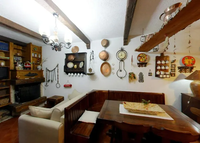 Centro - Casa Con 6 Posti Letto E Self Check-in Vicino Al Palaghiaccio Apartamento *